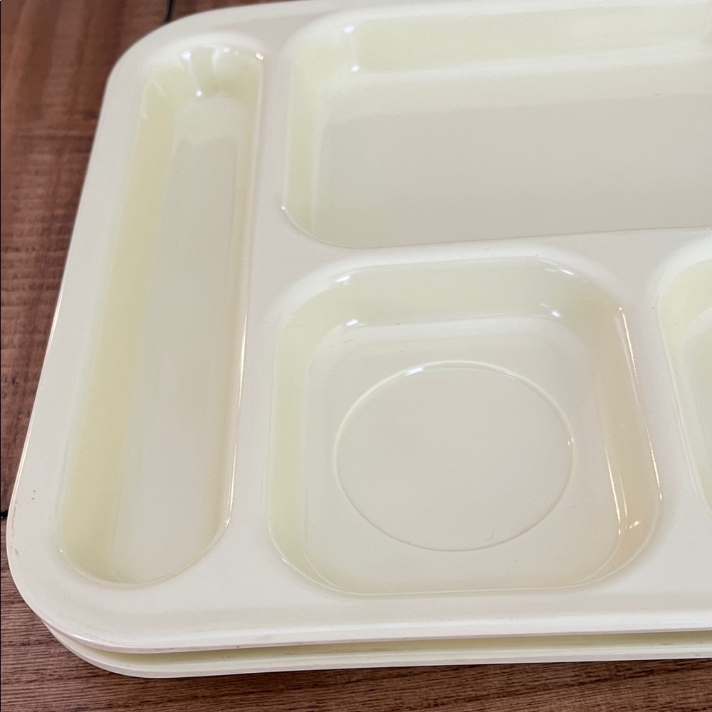 Dallas Ware Cafeteria Tray Yellow Set of 2
